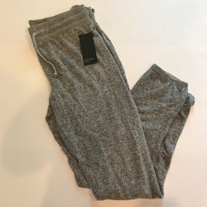 NWT Free Press gray fleece joggers